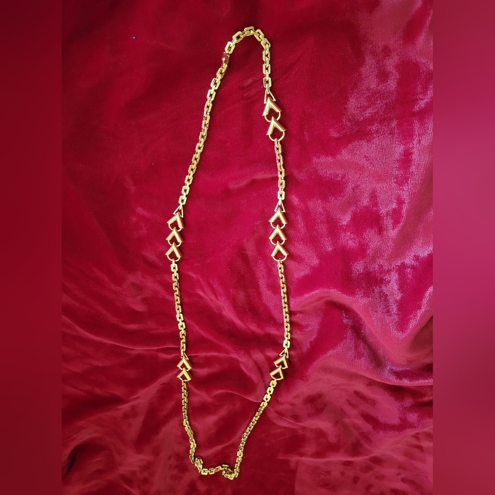 LOUIS VUITTON elegant Gold Tone Necklace Authentic LV - Picture 8 of 8